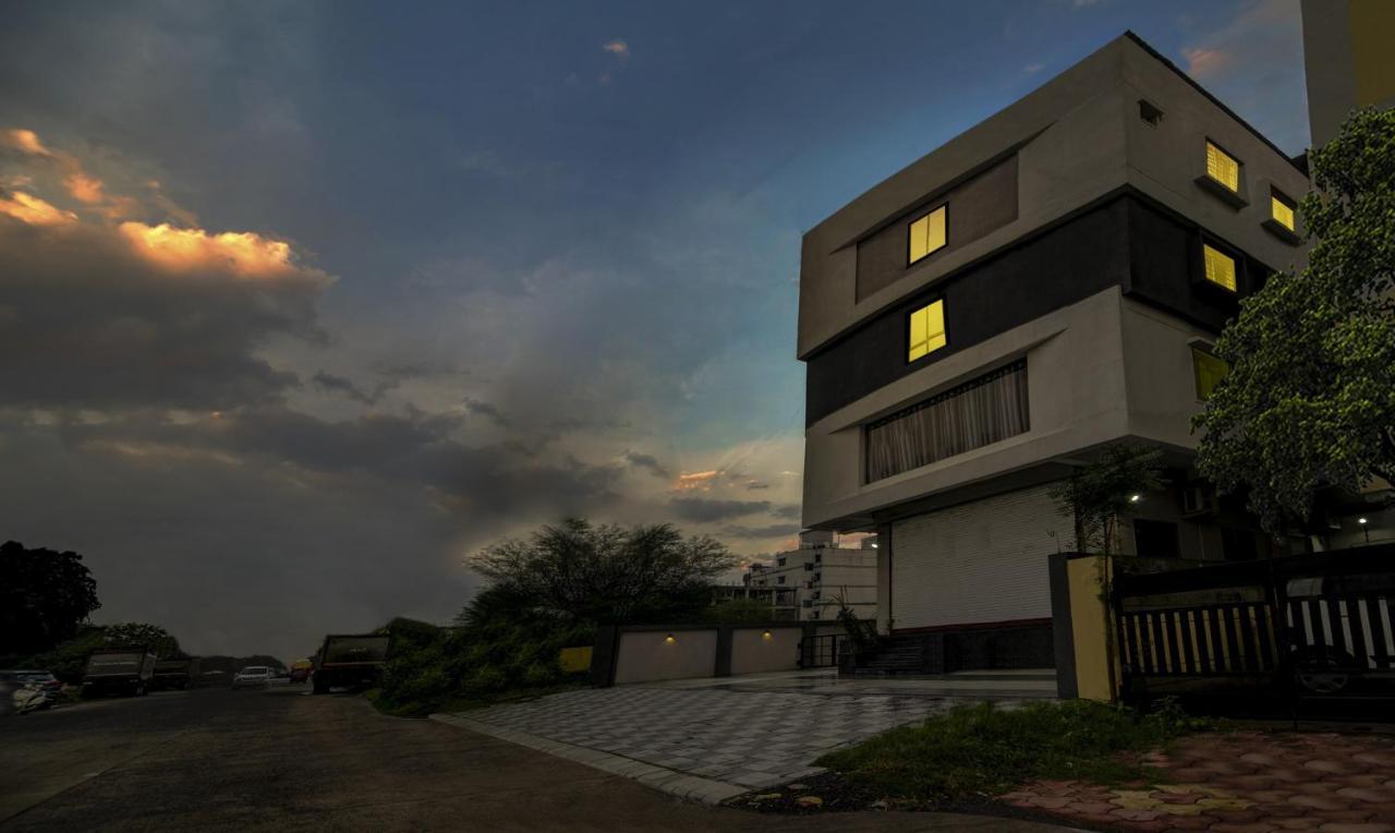 Hotel Signature Planet Indore Extérieur photo