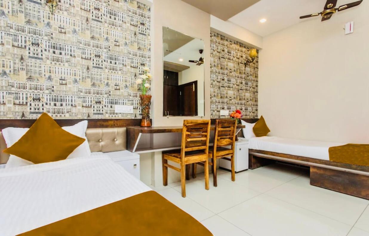 Hotel Signature Planet Indore Extérieur photo