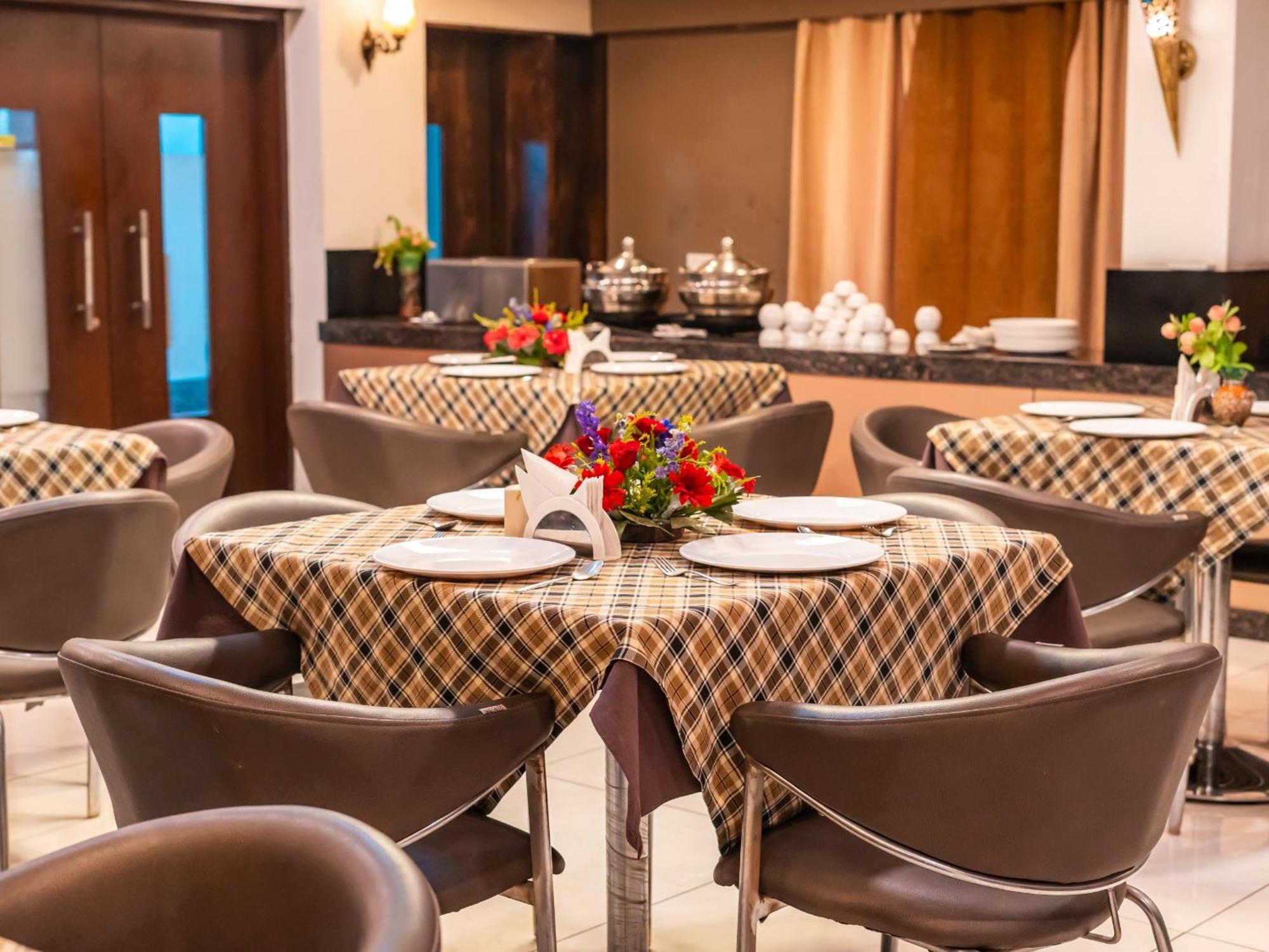 Hotel Signature Planet Indore Extérieur photo